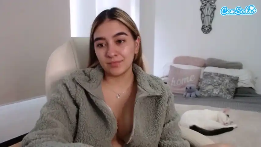 Alexyferrer – [Camsoda] Pretty Cam Model Camsex Licking – 2025-10-01 14:06:24