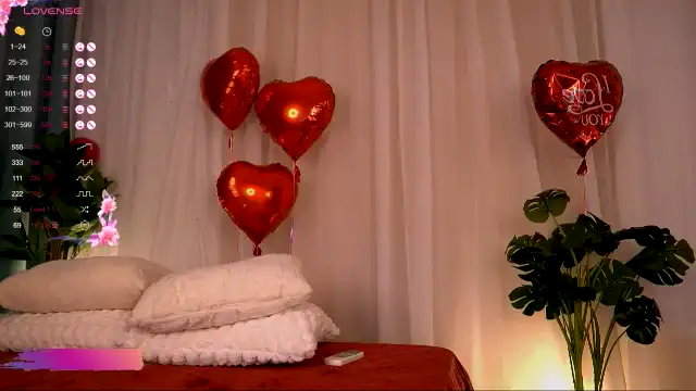 Lunablossom – [Myfreecams] Naked Webcam Model Cam Clip – 2026-03-28 15:20:26