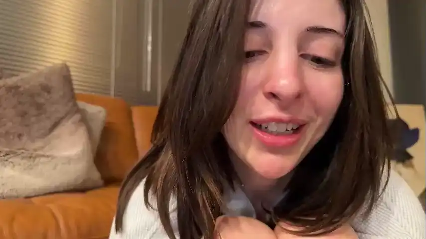 Rosykindred – [Chaturbate] Ticket Show Ass New Record Clip – 2025-11-04 02:17:34