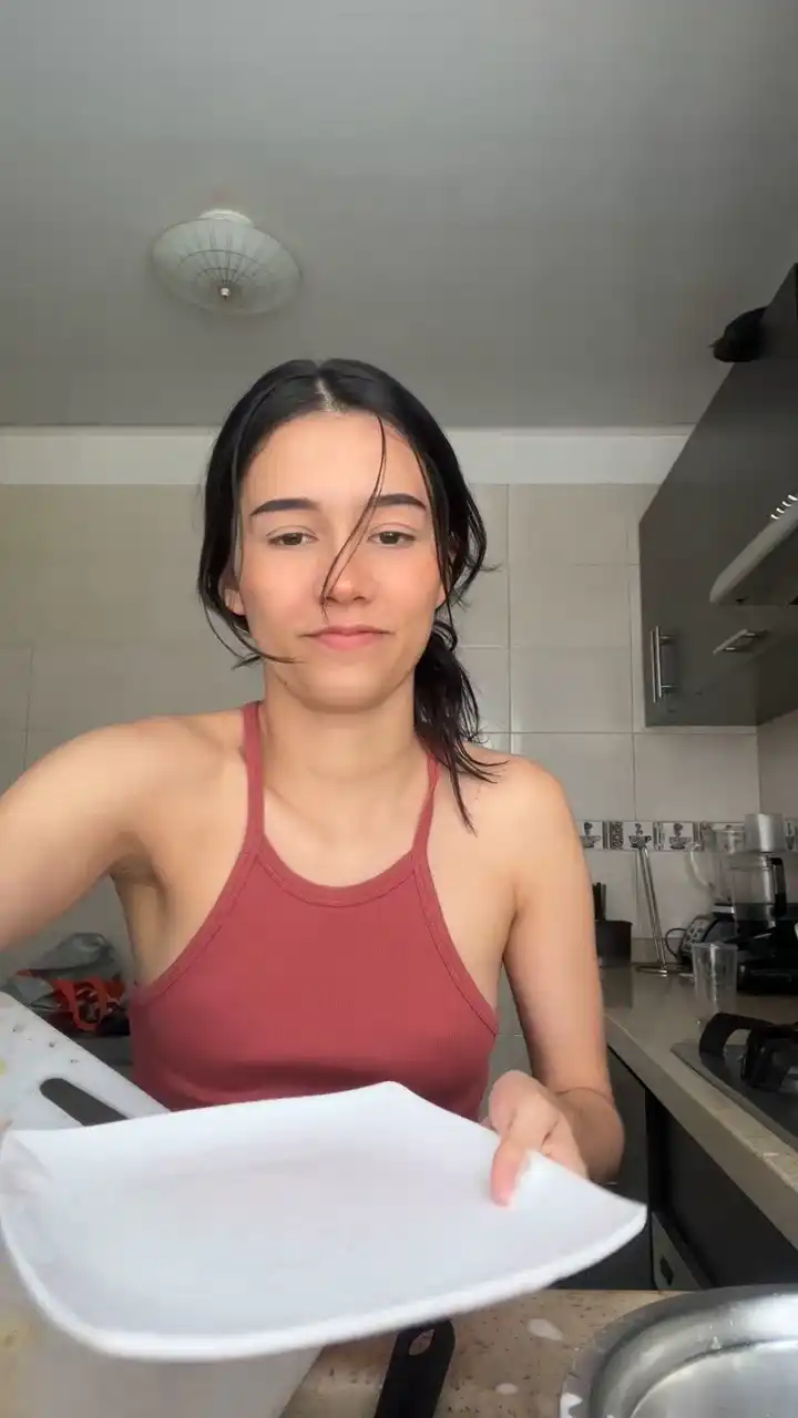 Deisywest – [Xlovecam] Summing Mom Blowjob – 2026-05-17 23:03:02