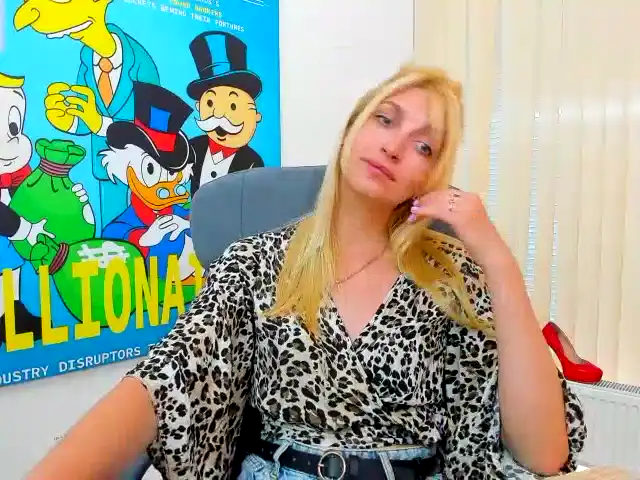 Primes – [Xlovecam] Live Show Cute Webcam Girl Ticket Show – 2025-10-14 15:16:44