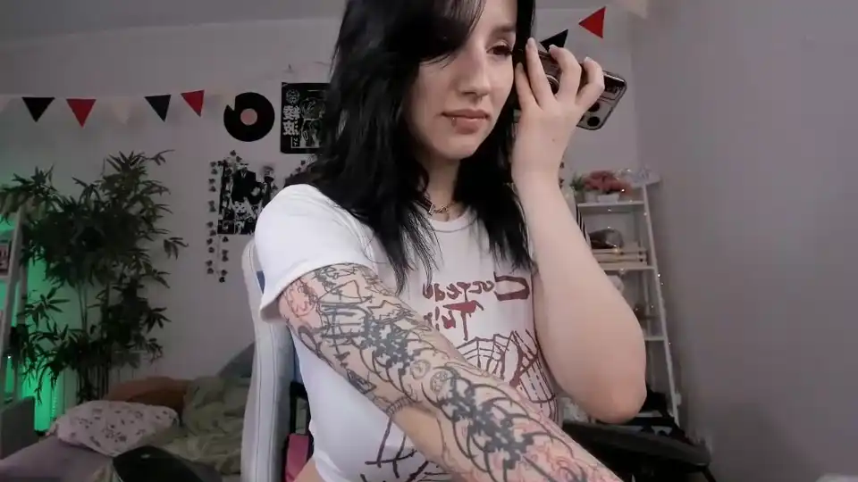 Vivian_qwerty – [Chaturbate] High Qulity Video Gets Dirty Hidden Show – 2026-06-13 08:24:09
