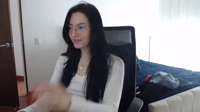 H_e_r_a – [Myfreecams] Fingering Fucks Herself Ass – 2025-07-06 03:42:24
