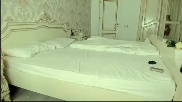 Nicolehottiy – [Myfreecams] Masturbation Lovely Amateur Obmihod – 2025-10-13 20:48:21
