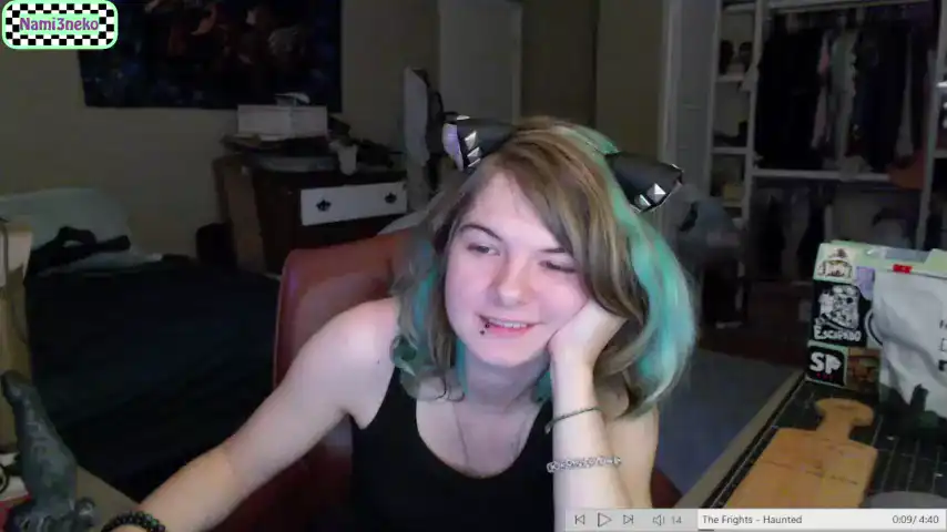 Nami3neko – [Chaturbate] Prostitetus Super Licking – 2025-09-28 04:08:05