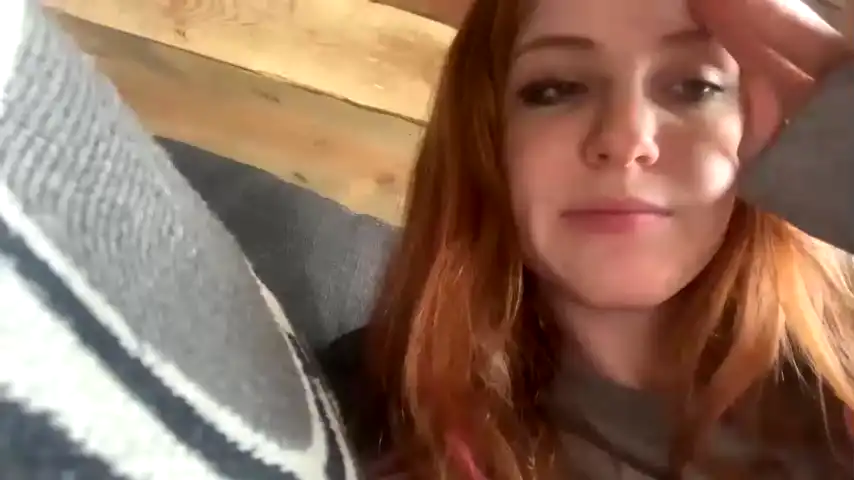 Vcielia – [Chaturbate] Real Slut Gets Lucky Hidden – 2026-05-05 01:31:16