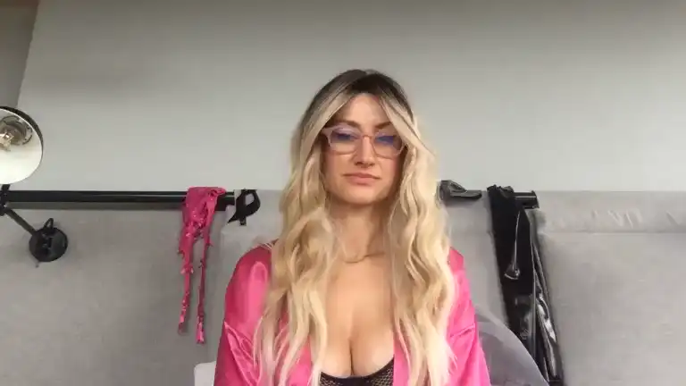 Cruellacuck – [Streamate] Adult Pvt Pretty Face – 2026-04-16 19:20:36
