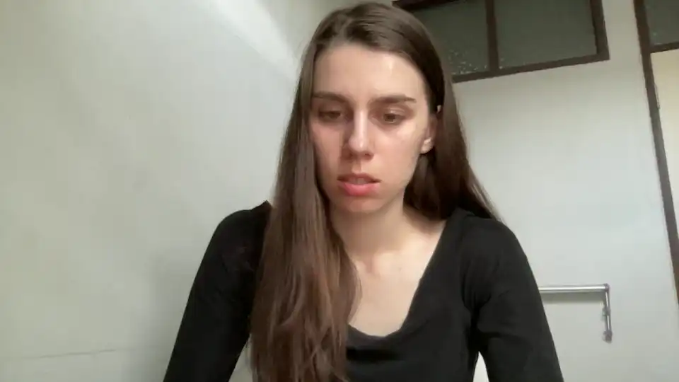 Issabellax40_ – [Showup] Privat Zapisi Webcam Recording Lips – 2025-12-20 12:17:44