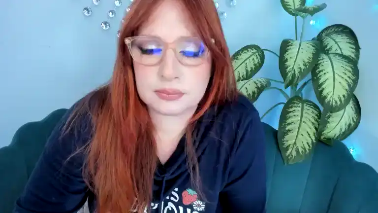 Amberspanks – [Streamate] Mom Natural Body Sexcam – 2025-11-20 17:25:15