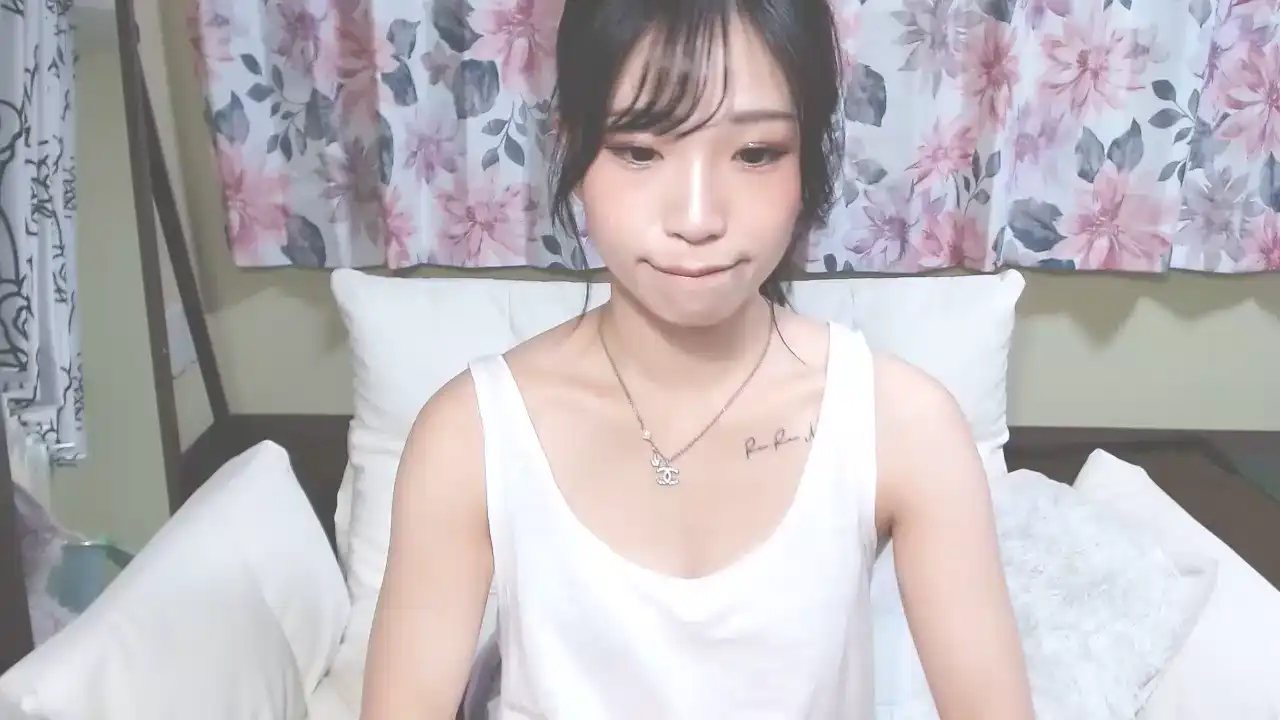 Mionya – [Sakuralive] Cute Webcam Girl Finger Play – 2026-05-08 07:27:55