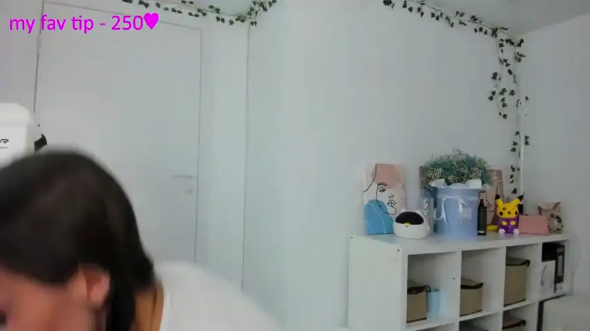 Moonamur – [Stripchat] Art Ass Beautiful – 2025-10-18 18:04:41