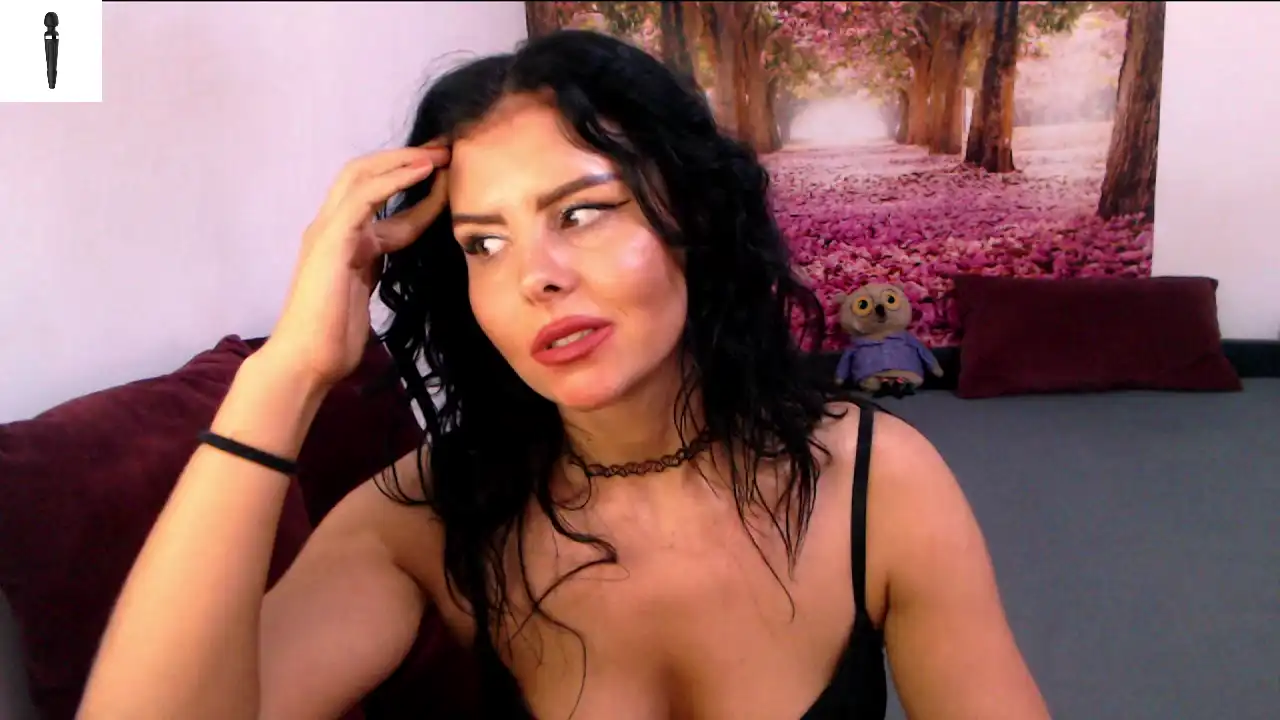 Sofialiub – [Xlovecam] Young Slut Natural Big Tip Goal – 2025-11-08 17:24:08