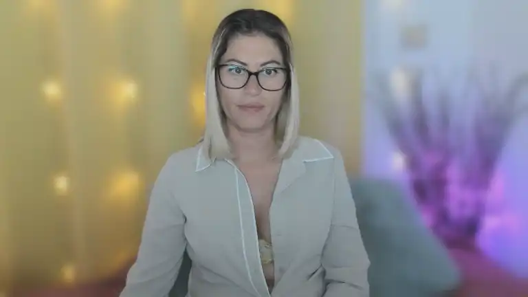 Elizabethshane – [Streamate] Party Ass Doggy – 2026-04-26 09:56:20