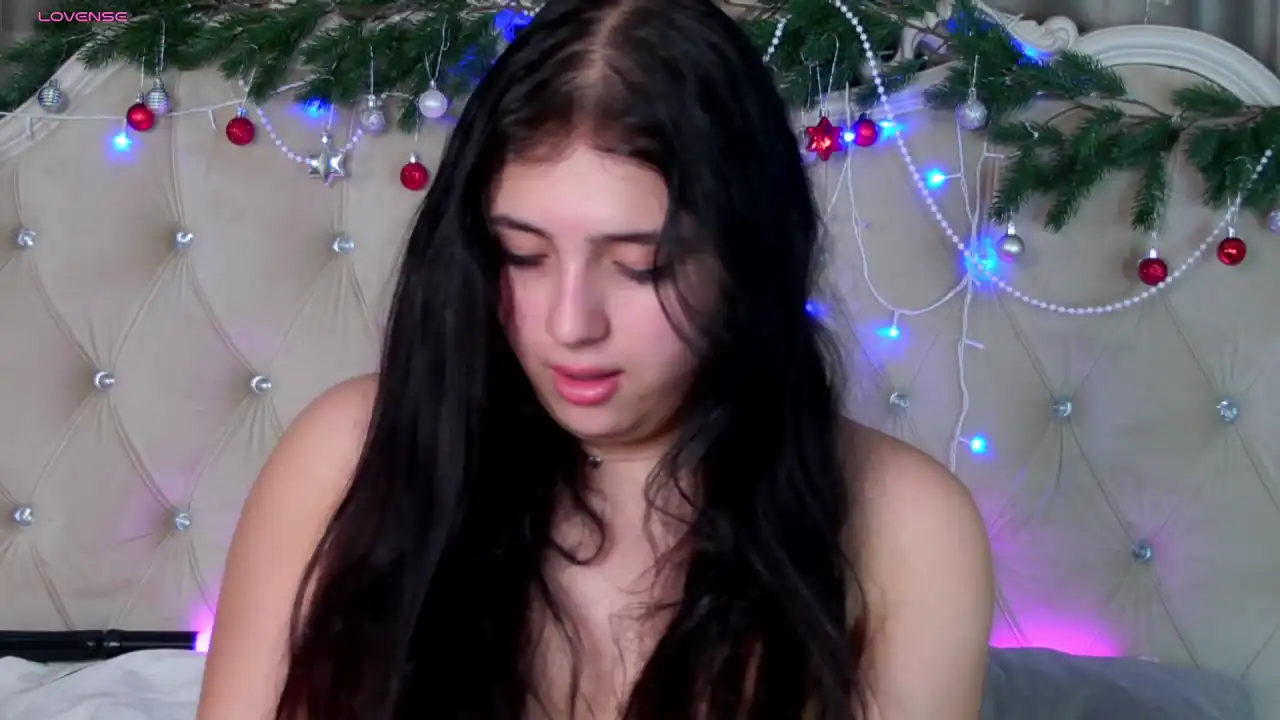Jennyferguson – [Stripchat] Webcam Model New Video Playful – 2026-07-09 14:26:41