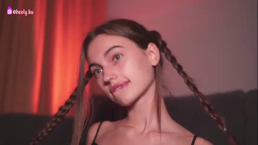 Hoolybunny – [Chaturbate] Fantastic Boobs Cute Webcam Girl College Girl – 2026-01-27 16:50:57