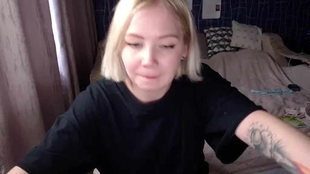 Silviasun_ – [Showup] Nice Spy Video Camwhores – 2026-05-16 19:21:42