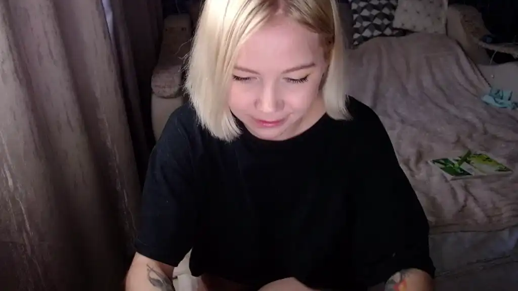 Silviasun_ – [Showup] Super Camsex Doggy – 2025-12-29 21:48:32