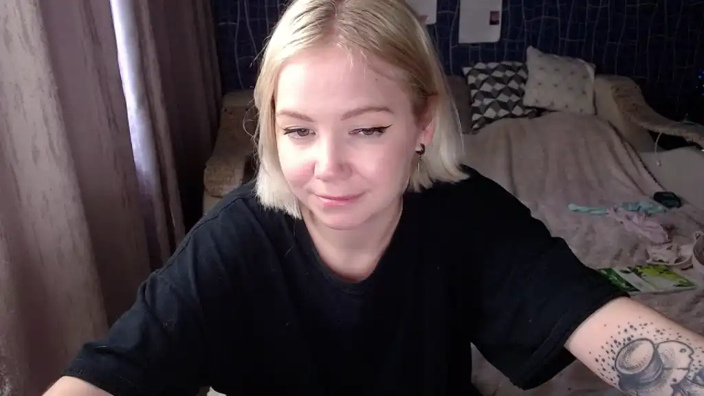 Silviasun_ – [Showup] Private Video Tru Private Webcam Model – 2025-11-22 19:01:03