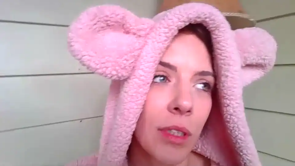 Juicyjaelee – [Chaturbate] Pvt Shaved Wet – 2025-09-12 05:01:27