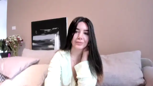 Lauravega – [Myfreecams] Ass Camsex Cumming – 2025-10-21 05:29:16