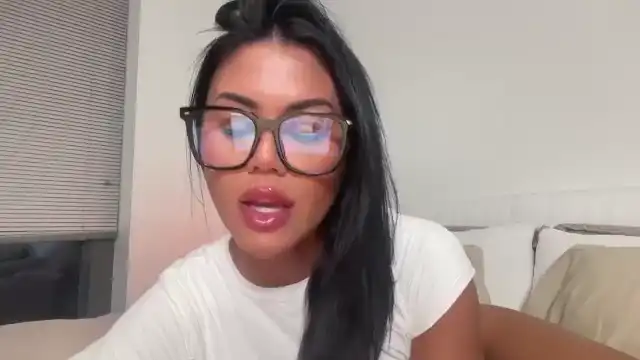 Naomilynn – [Myfreecams] High Qulity Video Flashing Ass Camsex – 2026-04-23 20:19:31