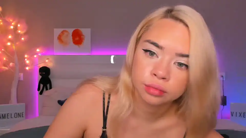 Miamelone – [Manyvids Live] Masturbation Shaved Webcam Model – 2025-10-29 00:10:22