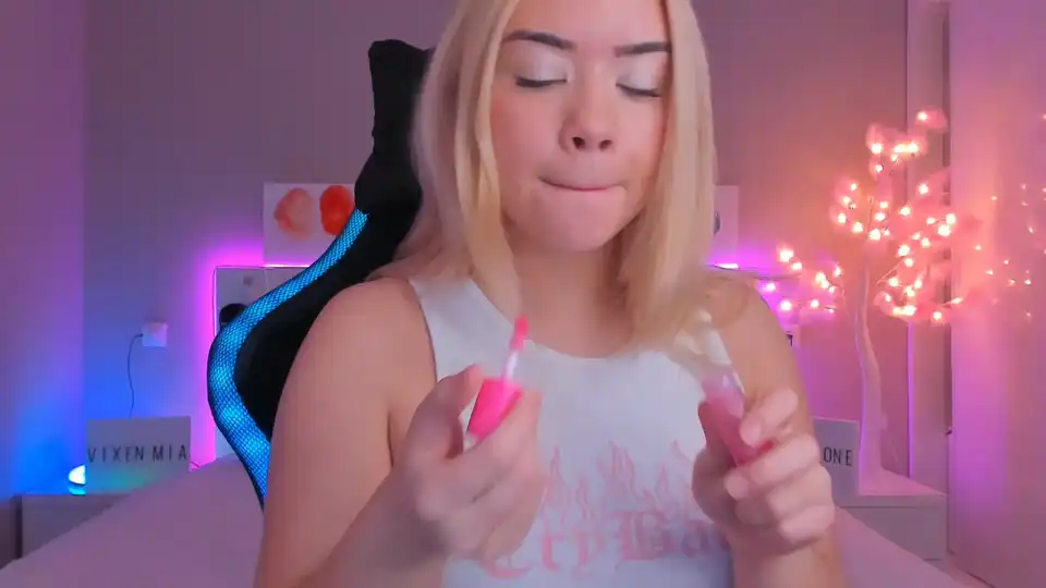 Miamelone – [Manyvids Live] Horny Roleplay Wet – 2026-06-20 21:56:52