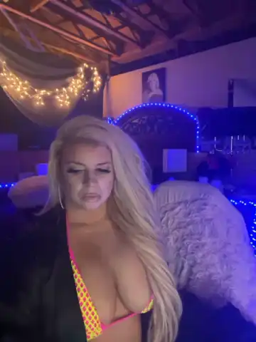 Xtinastar – [Bongacams] Camwhores Webcam Recording Ride – 2025-11-13 19:39:53