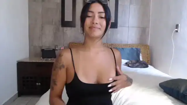 Exoticandthai – [Myfreecams] Party Camgirl Gorgeous – 2025-10-23 15:39:44