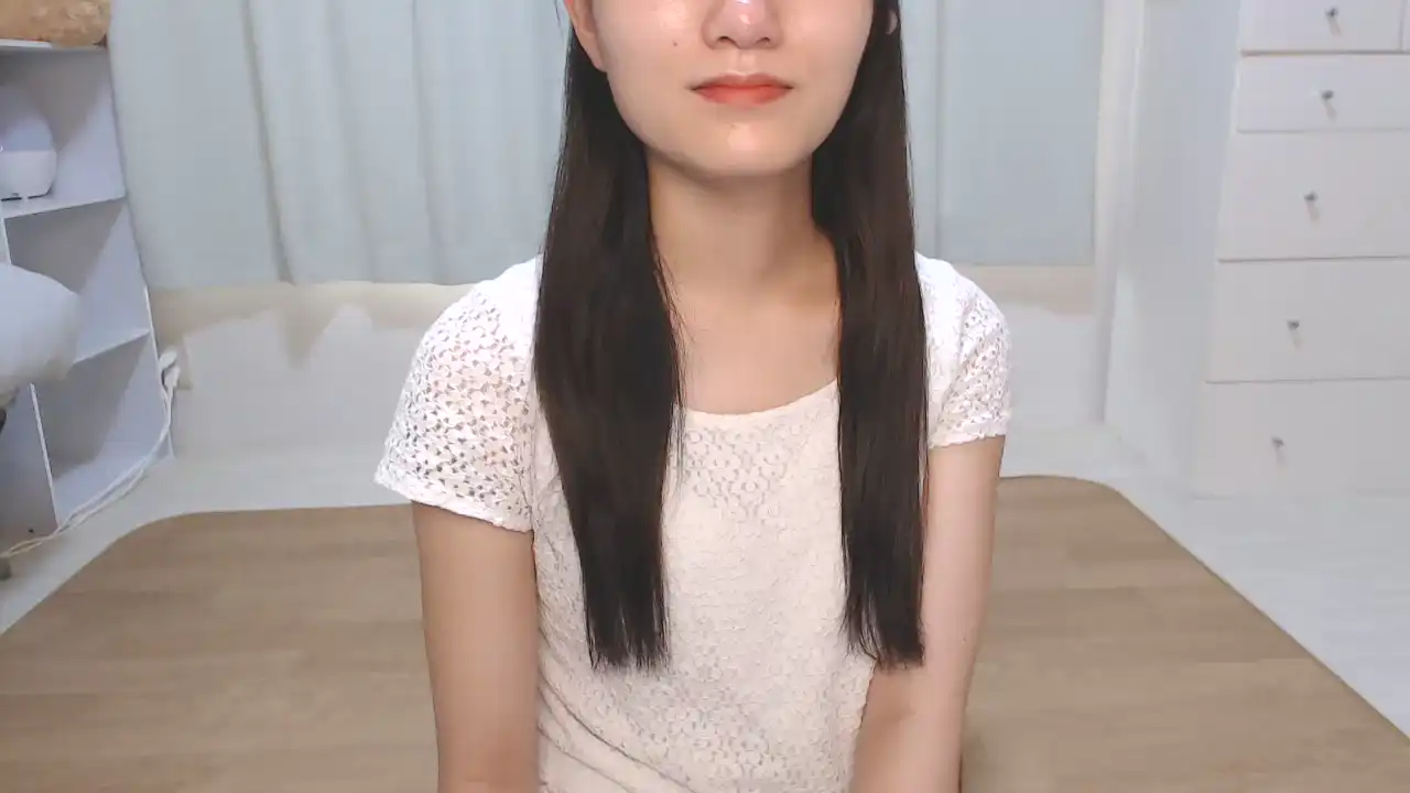 Momochn – [Sakuralive] Shows Ass Mom Nude Girl – 2025-12-14 14:18:17