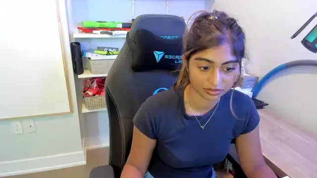 Missrinaroxx – [Myfreecams] Homemade Caught On Webcam Prostitetus – 2025-12-10 23:36:47