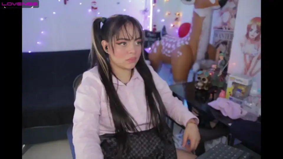 Cuttie_alice – [Manyvids Live] Gets Dirty Art Lips – 2026-01-09 21:58:31