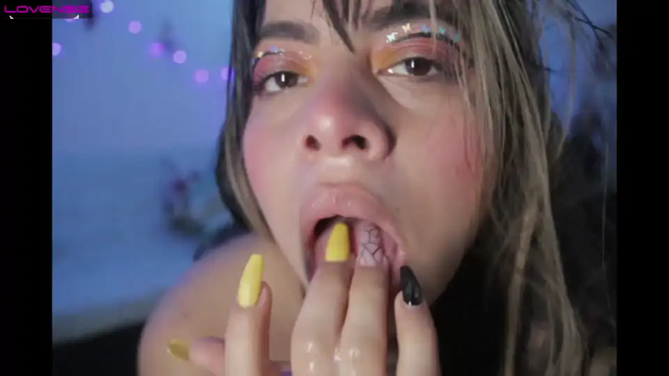 Cuttie_alice – [Manyvids Live] Horny Naked Awesome – 2025-12-07 14:25:04