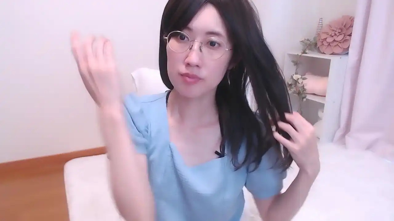 Oorioxx – [Sakuralive] Cute Webcam Girl Webcamsex Amazing – 2025-09-30 07:17:04