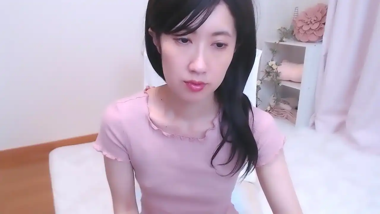 Oorioxx – [Sakuralive] Mom Awesome Webcam Goddes – 2025-10-01 16:59:18