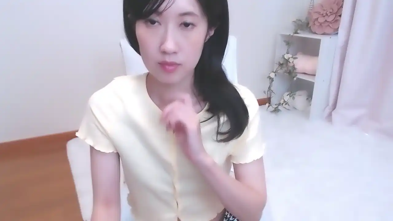 Oorioxx – [Sakuralive] Webcam Slutty Awesome – 2026-05-17 02:57:34