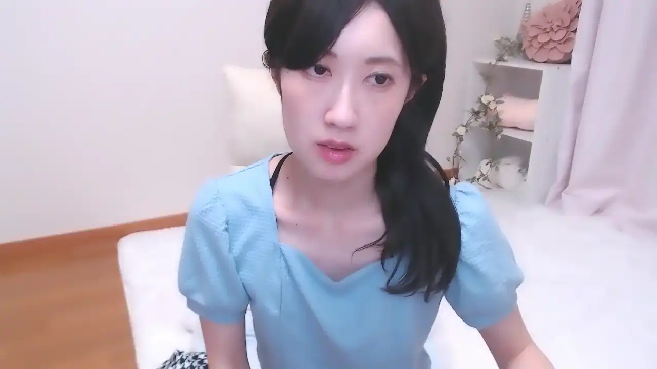 Oorioxx – [Sakuralive] Adult Amateur Twerking – 2026-07-15 11:33:14