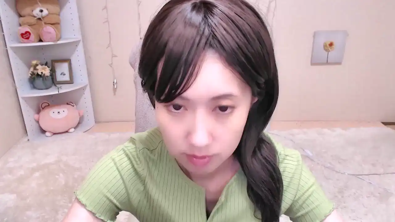 Oorioxx – [Sakuralive] Summing Webcam Goddes Hot Babe Strips – 2026-06-06 00:01:12