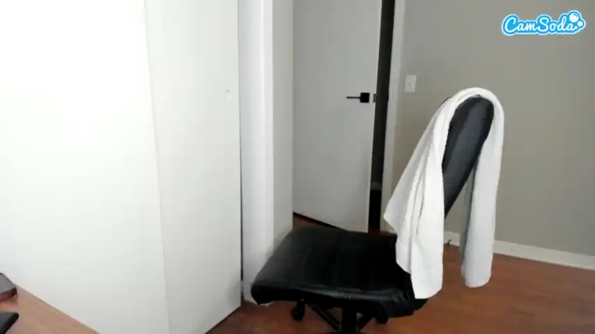Persiabitchh – [Camsoda] College Girl Home Alone Interactive Toy – 2025-10-10 19:09:05