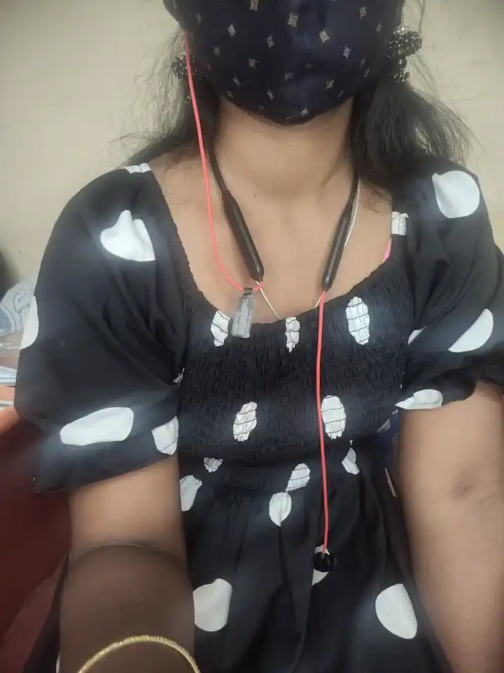 Beautytamil – [Stripchat] Cam Video Pretty Cam Model Naughty – 2026-05-17 18:25:16