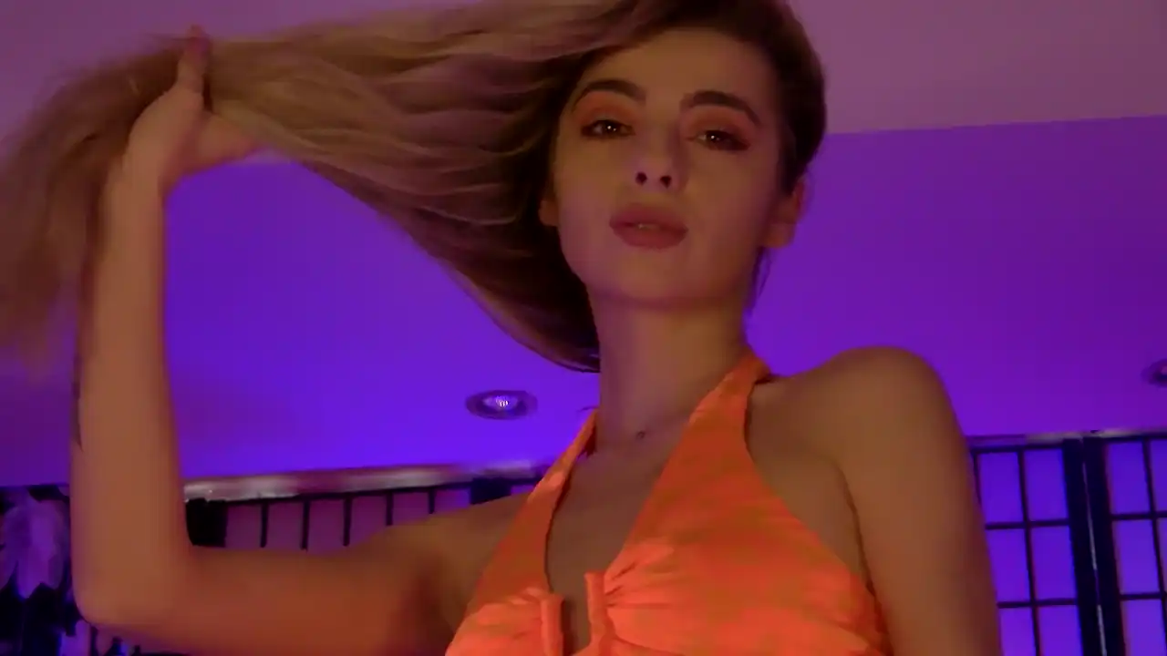 Sunshine-eve – [Flirt4free] Gorgeous Flashing Ass Hot Babe Strips – 2025-02-15 04:59:16