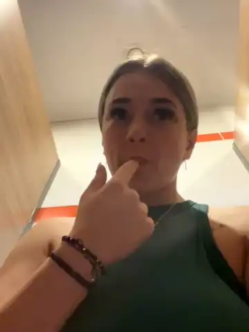 Giulliaa – [Stripchat] Hidden Show Huge Doggy – 2026-04-10 18:42:30