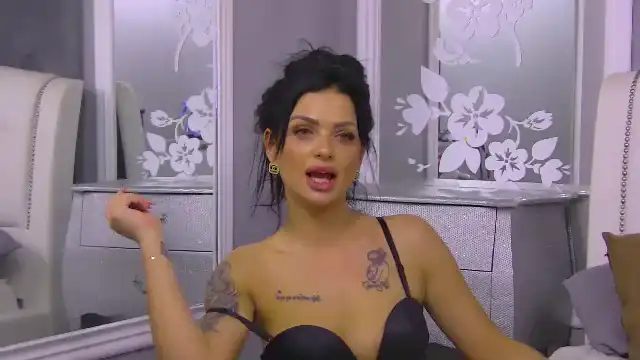 Iris-mason – [Flirt4free] Crazy Ass Perfect Body – 2026-06-19 07:15:39