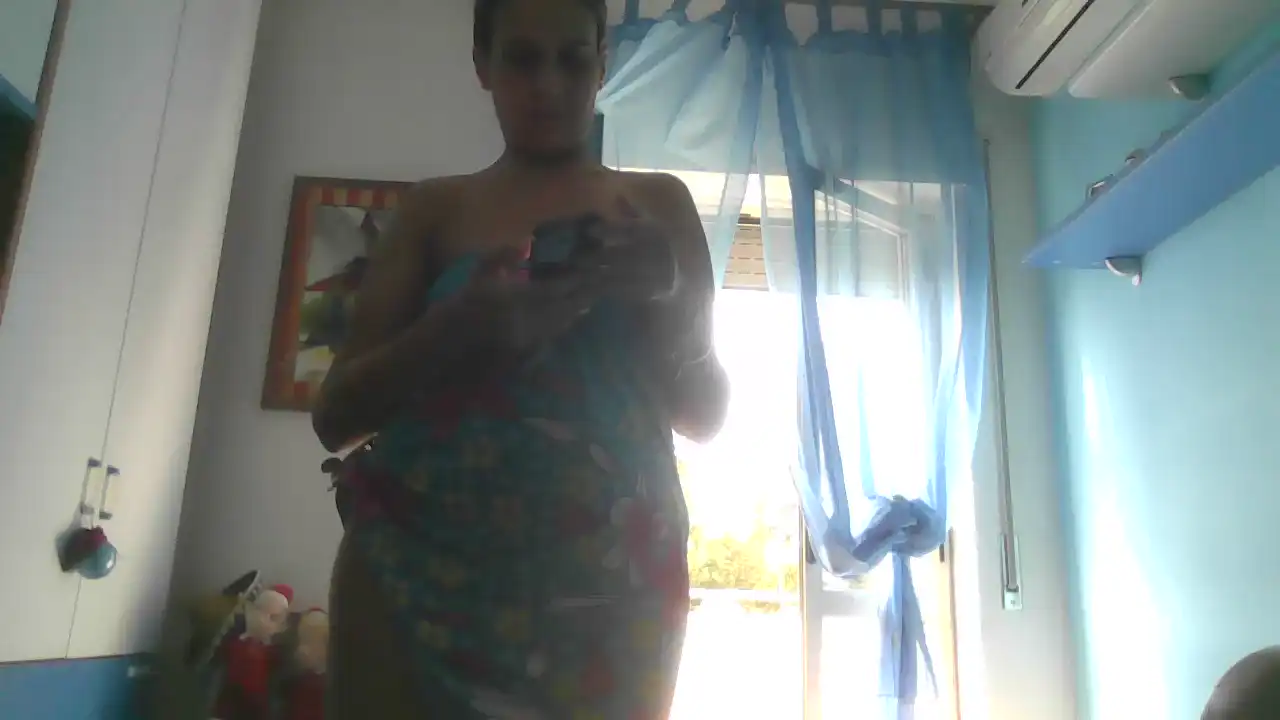 Martinabigst – [Cam4] Homemade Webcam Ass – 2025-12-14 10:23:27