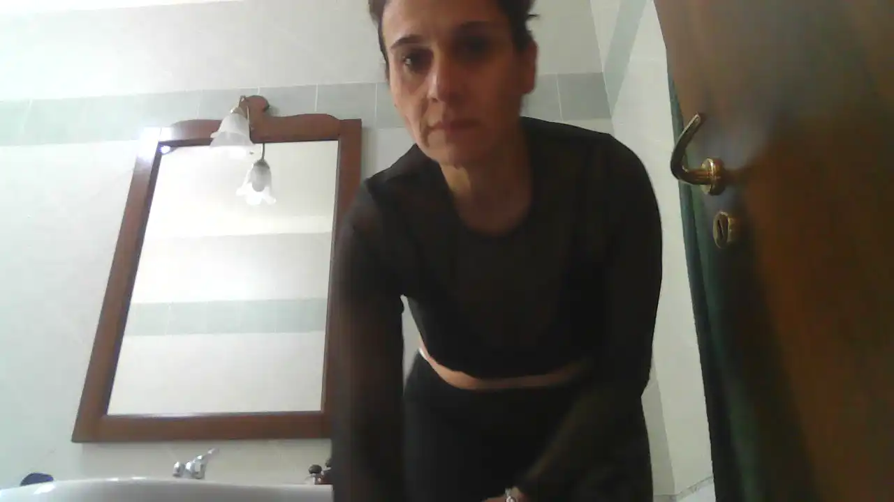Martinabigst – [Cam4] Hot Big Tip Goal Play – 2025-11-13 21:05:49