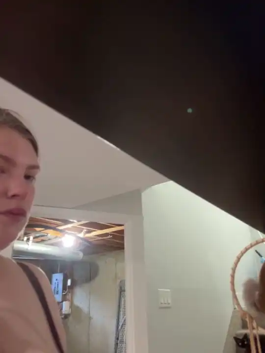 Violetaurora95 – [Stripchat] Camwhores Wet Pretty Cam Model – 2026-06-15 18:19:33