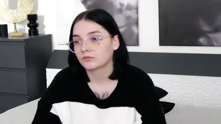 Noreendia – [Streamate] Domi Free Watch Hole – 2025-11-01 15:57:06