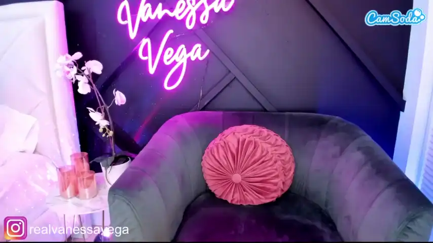 Vanessavega – [Camsoda] Private Video Cam Video Role-play – 2025-10-28 09:57:18
