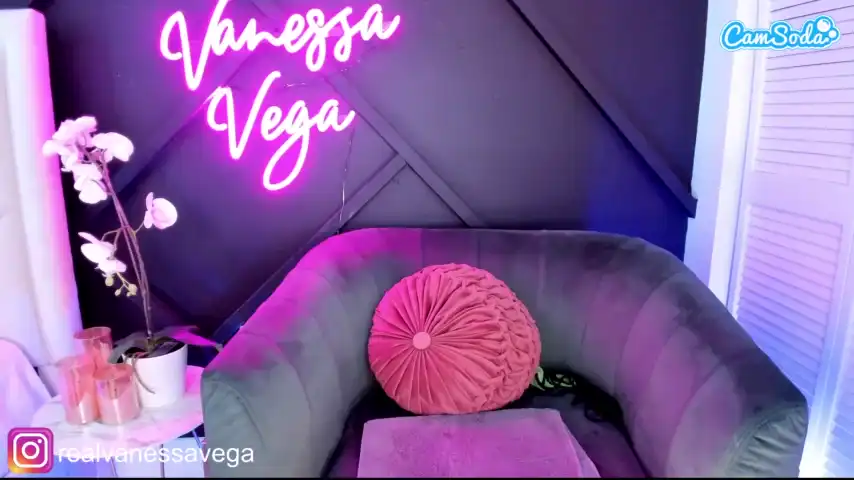 Vanessavega – [Camsoda] Hot Amateur Adult – 2026-07-07 06:14:05