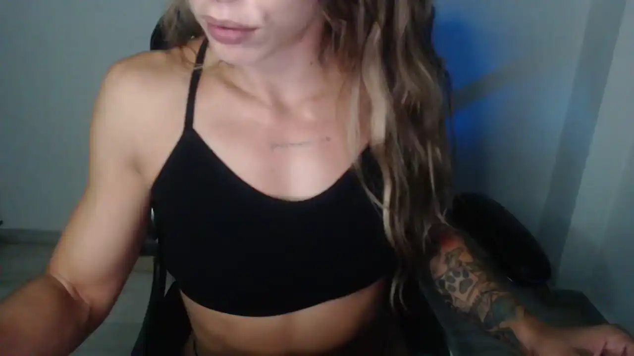 Liviia – [Amateur.tv] Closeup Privat Zapisi Webcamchat – 2026-06-18 01:00:36
